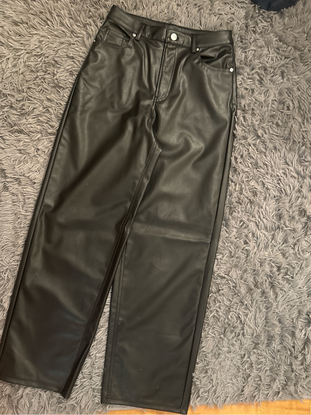 H&M Women’s Faux Leather Straight-Leg Pants - Black